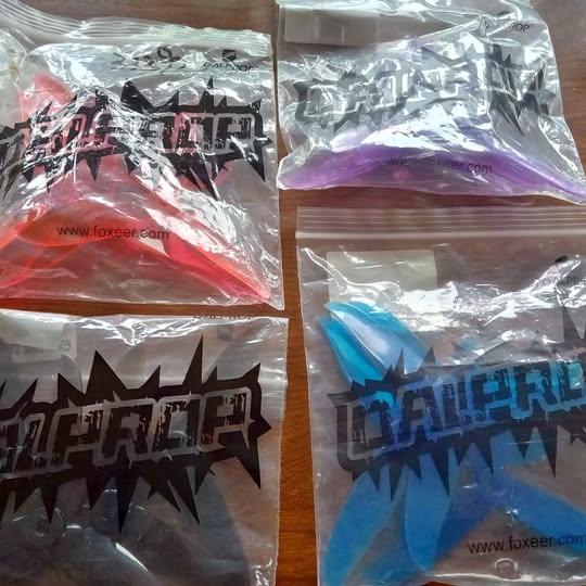 5-inch drone prop blades set in sealed bags; red, purple, blue and dark blades