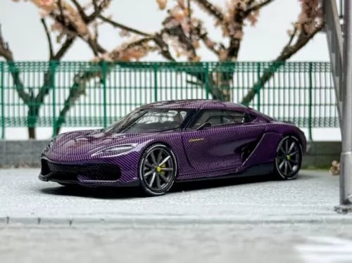 1:64 purple diecast sports car model with black wheels