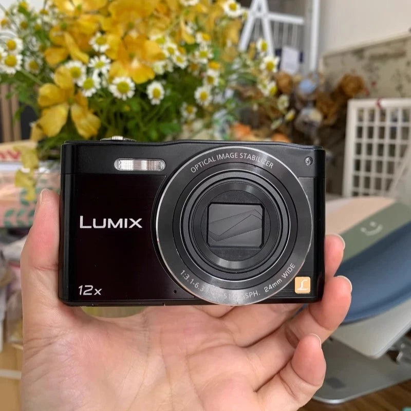 Panasonic LUMIX DMC-SZ8 WiFi 16-megapixel digital camera (black) has been tested
