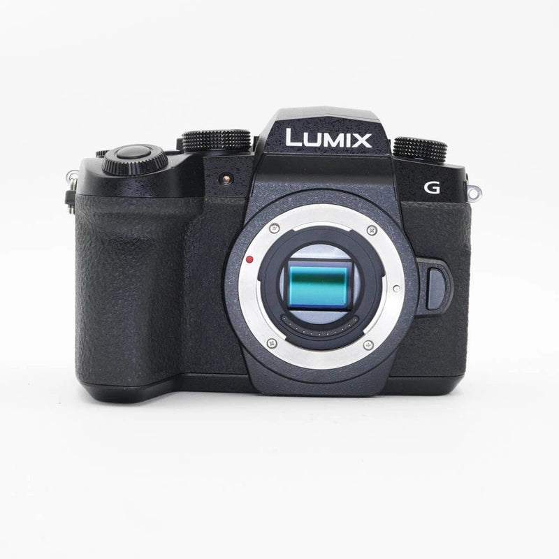 Lumix G99 Mirrorless Camera Black with 14-42mm Lens, Flash, Tested, Used