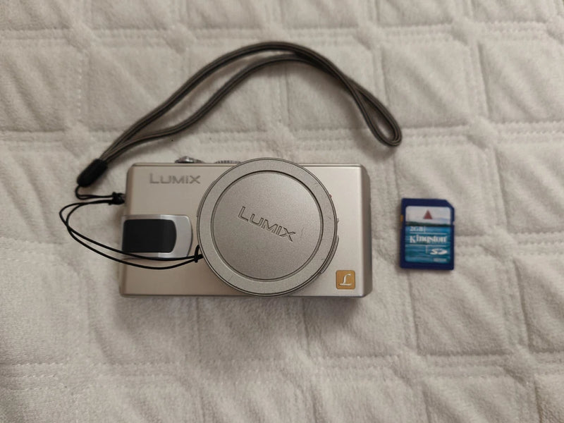 Panasonic Lumix DMC-LX1 Silver 8.4 Megapixels
