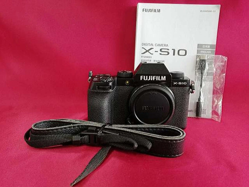 Fujifilm X-S10 Mirrorless Camera 26.1MP APS-C X-Mount Wi-Fi Body Only
