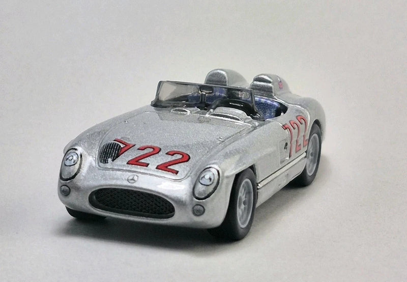 MERCEDES BENZ 300 SLR RACE CAR Diorama Collectible DieCast Model 1:64 LOOSE