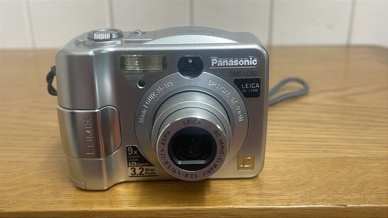 . Panasonic Lumix DMC-LC50 3.2MP Digital Camera Leica Lens Silver Retro + Case