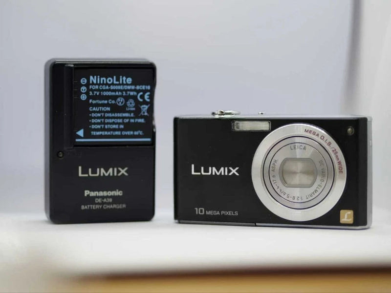 LUMIX Panasonic Digital Camera Compact DMC FX35 10MP MEGA OIS Ready Now