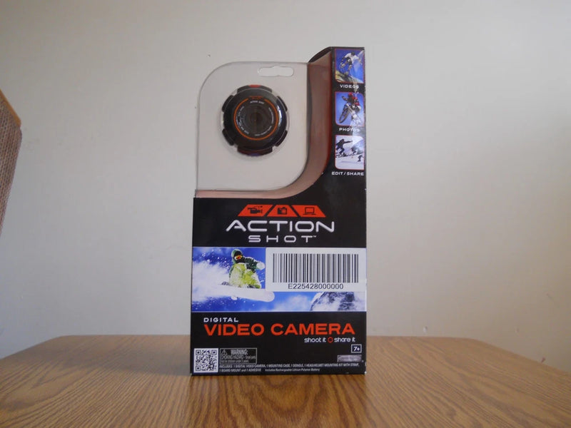 Jakks Pacific VGA Digital Action Video Camera w/ Mounting Case, Dongle, Kits