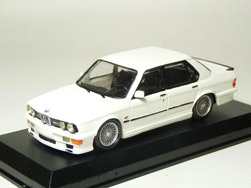Jemmpy 149 1/43 1986 BMW M5 E28 Resin Handmade Model Car white