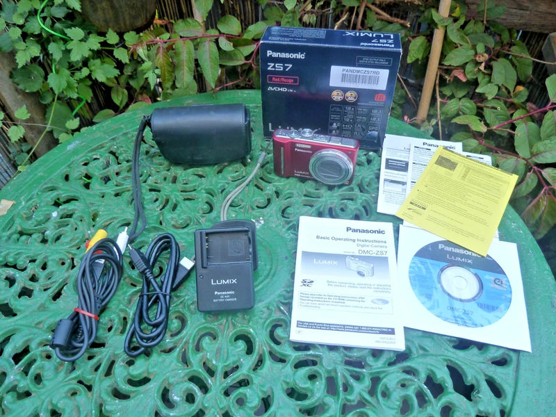 Panasonic Lumix DMC-ZS7 16x zoom 25mm wide angle camera + battery charger + case