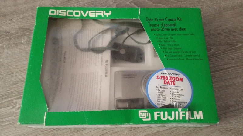 Vintage Fujifilm S-700 camera with box + instruction and extra, tested