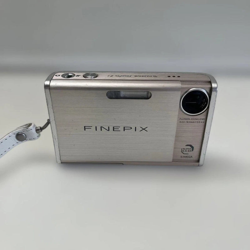 Fujifilm FinePix Z2 Pink 5.1MP Digital Camera 3x Optical Zoom  Japan Used