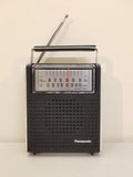 Vintage Panasonic Model RF-564 AM/FM Radio AC/Battery Powered Battery