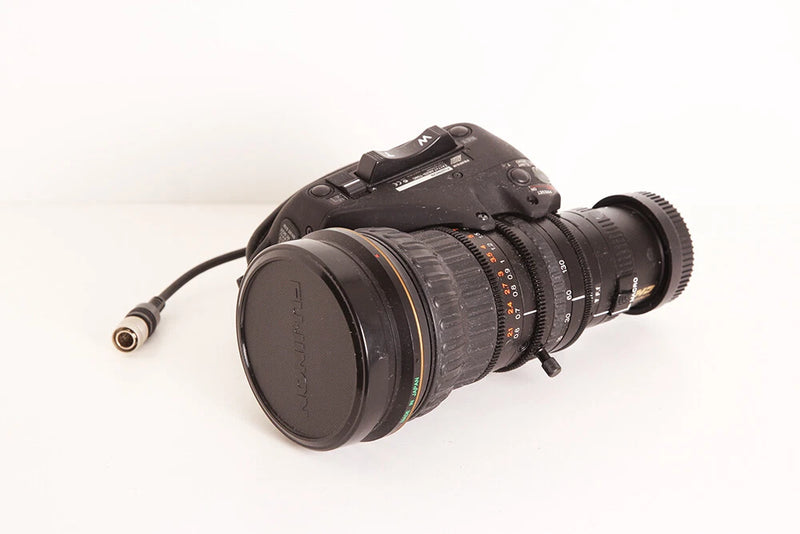 FUJINON HD 2/3" LENS ZA17x7.6BZD-T58C - Full Servo - Servo Focus - B4