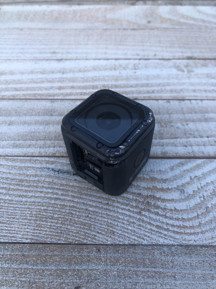GOPRO HERO SESSION 5 ACTION CAMERA w/ CABLE (112001-2)