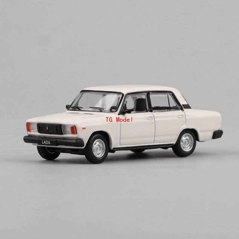 TG Perka 1:64 White 1970 LADA 2105 Classic Vintage Model Diecast Metal Car New