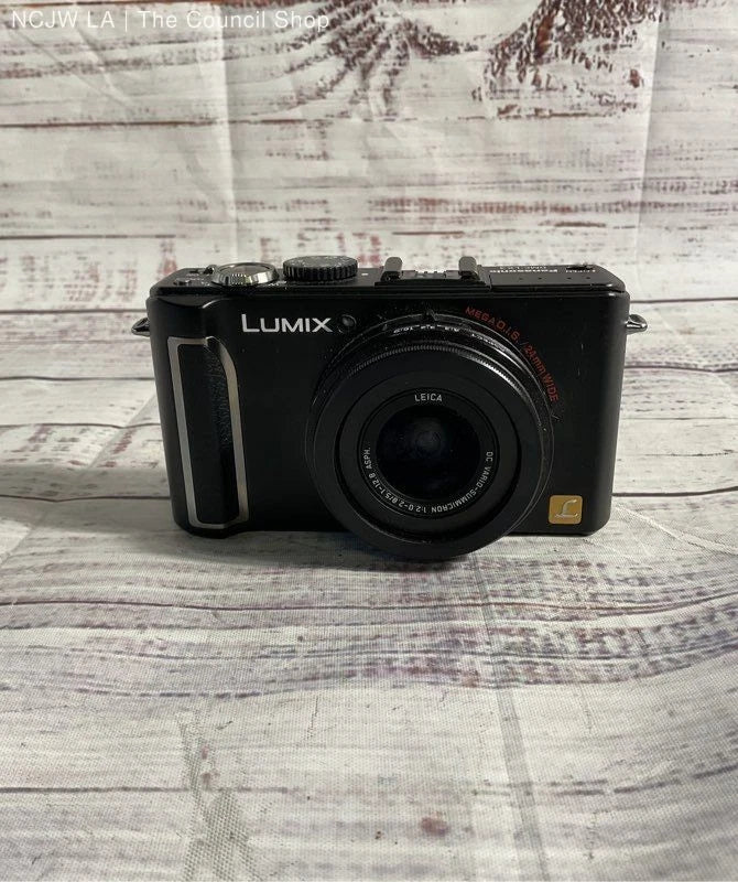Panasonic LUMIX DMC-LX3 Digital Camera 10.1MP 2.5x Optical Zoom Black AF