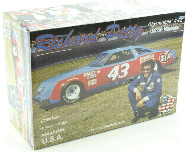 1/25 scale model car kit box showing Oldsmobile 442 race car, #43 and STP graphics