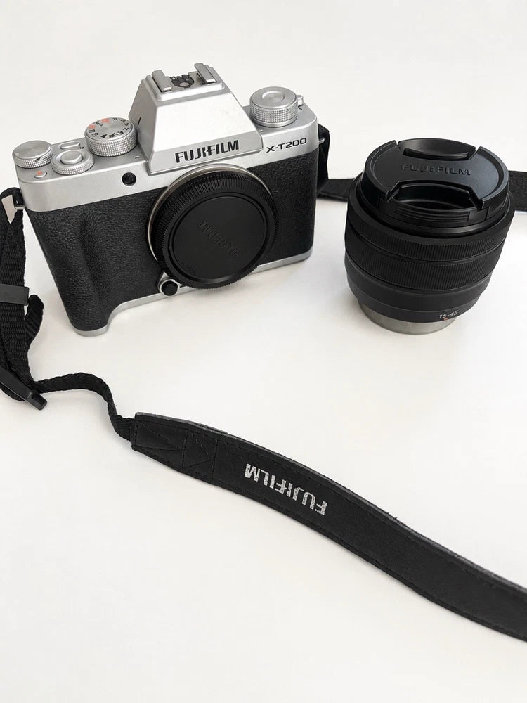 Fujifilm X-T200 24.2MP Mirrorless Camera Silver w/ XC 15-45mm Lens Tested Work