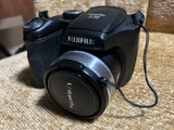 Fujifilm FinePix S Series S700 7.1MP Digital Camera Black Battery Cap Broken