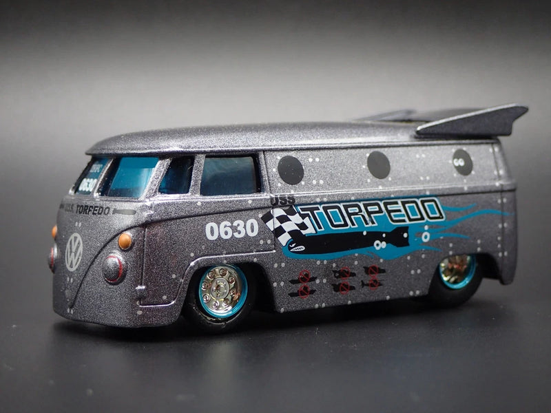 1950-1967 VW VOLKSWAGEN DRAG BUS NHRA GRAY 1/64 SCALE DIORAMA DIECAST MODEL CAR