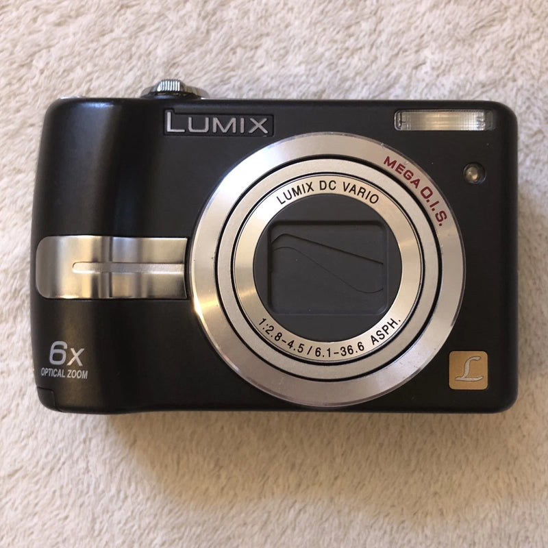 Panasonic Lumix DMC-LZ7 digital camera, front view with 6x optical zoom lens