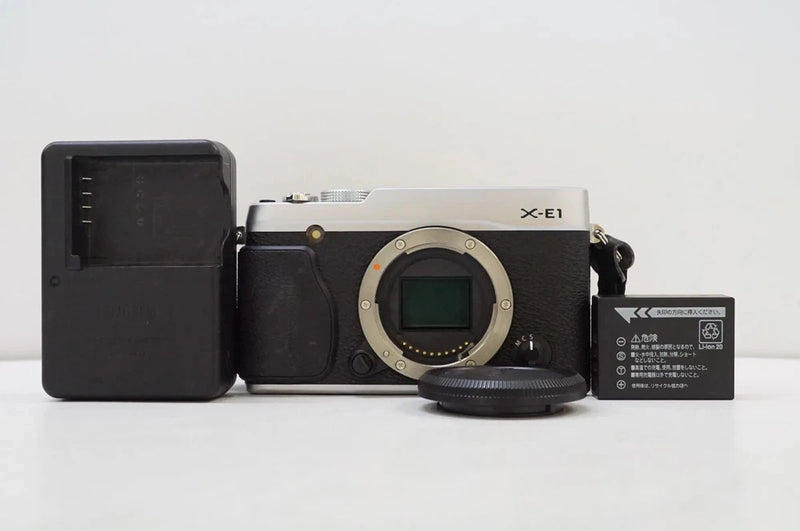 Fujifilm X-E1 Mirrorless Digital Camera Body Black 16.3MP APS-C X-Trans CMOS