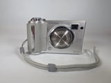 Fujifilm Finepix E510 5.2 MP Digital Camera With SD Card - Tested and Working