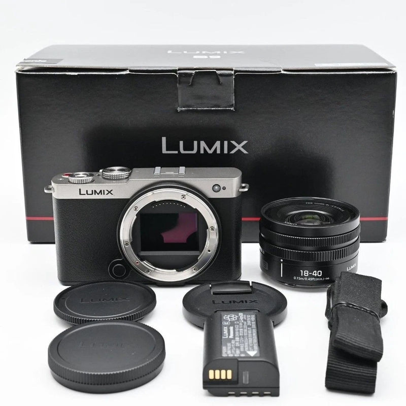 Panasonic LUMIX S9 Wide Zoom Lens Kit DC-S9N-S