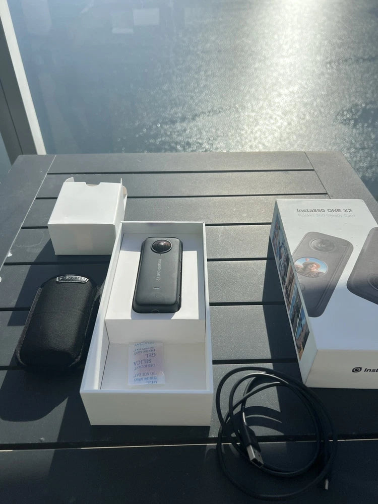 Insta360 ONE X2 360 Degree Camera Used 1 Time! With Extras!
