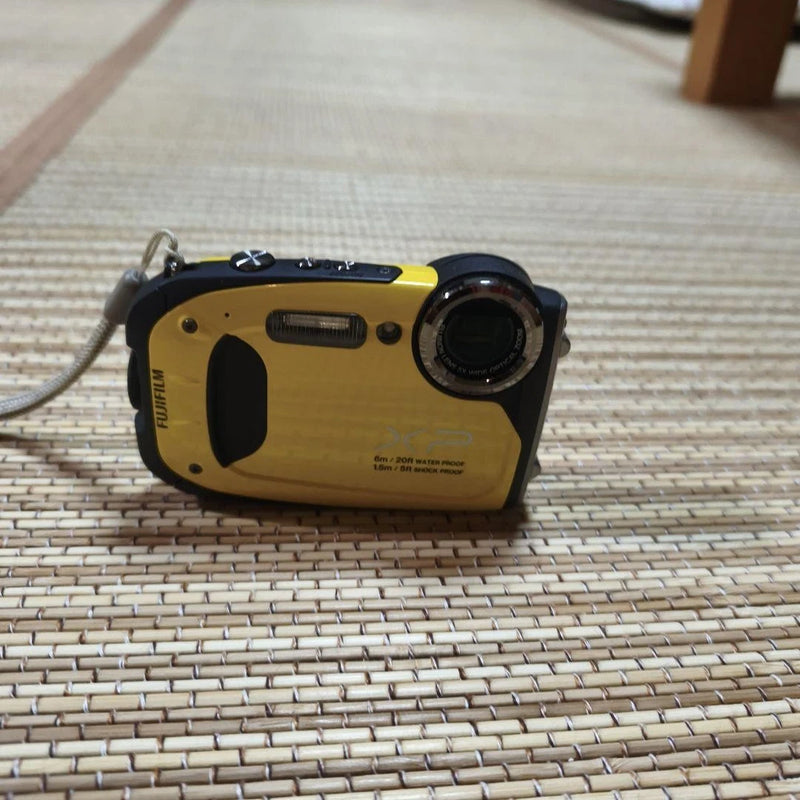 Fujifilm Waterproof Shockproof Compact Digital Camera Excellent Condition