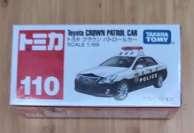 Takara Tomy Tomica No.110 Toyota Crown Patrol Car Police Diecast Model 1/69 New