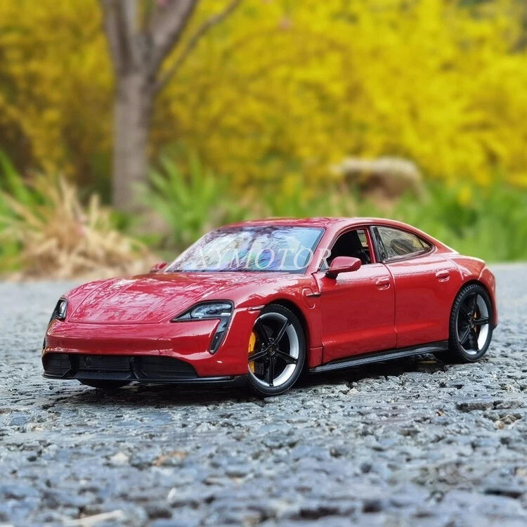 WELLY 1/24 For Porsche Taycan Turbo S Alloy Diecast Model Car Toys Gifts Display