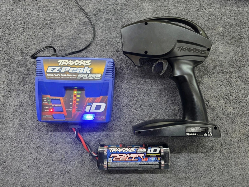 Traxxas EZ Peak Plus NIMH/LIPO Fast Charger,  NIMH 4200mAH battery, TQ 2.4 radio