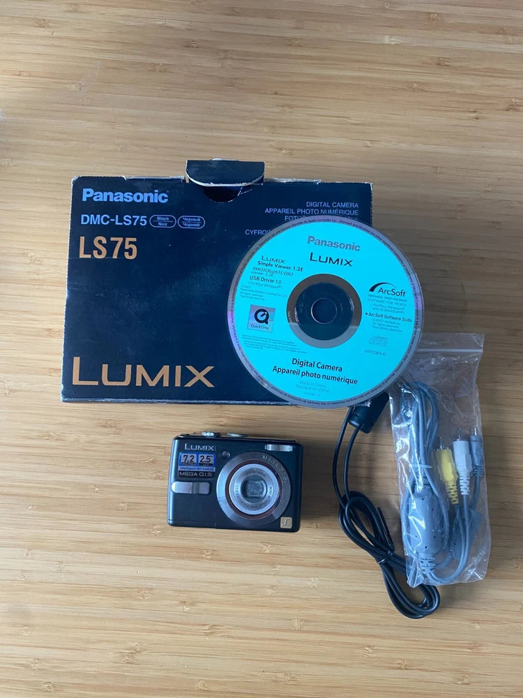 Panasonic Lumix DWC-LS75