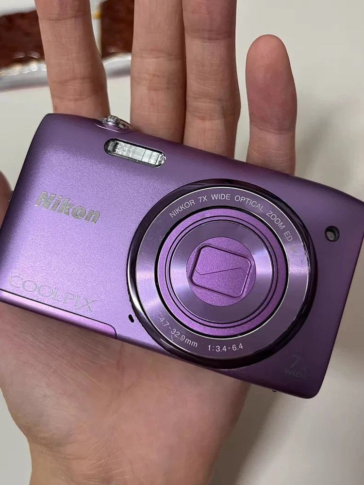 Nikon Coolpix S3500 20.1MP Compact Digital Camera Purple 7x Zoom A