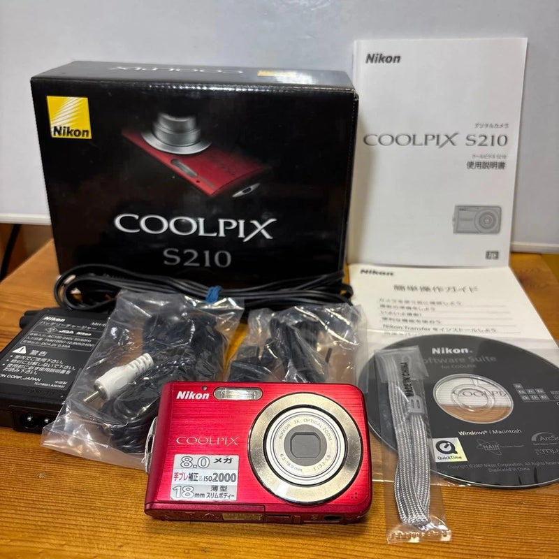 Nikon COOLPIX S210 Compact Digital Camera Red 8MP Optical Zoom Full Set