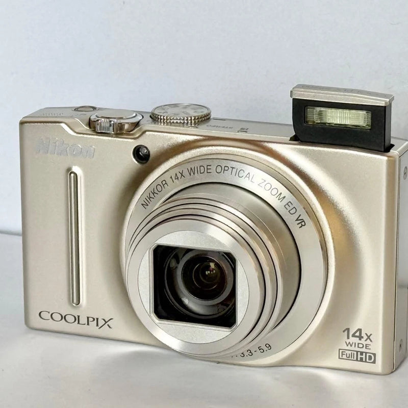 Nikon COOLPIX S8200 Compact Digital Camera with Battery Charger Strap