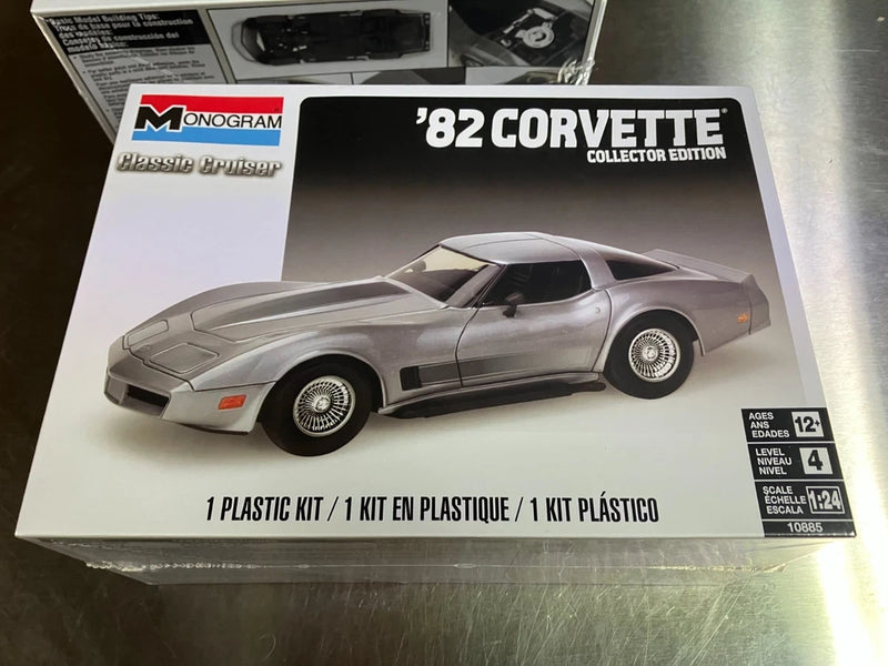 Monogram 1/24 scale 1982 Corvette Collector Edition model car kit