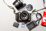 Panasonic Lumix DMC-FZ20 5MP Digital Camera WORKS + 2GB SD Charger Lens Hood