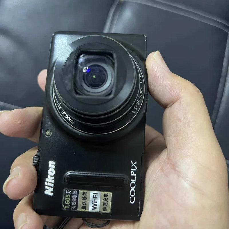 Nikon Coolpix S9600 16MP Digital Camera - 22x Zoom & WiFi Black good condition