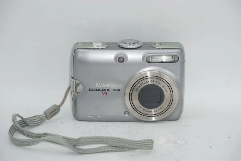 Nikon COOLPIX P4 VR Silver Compact Digital Camera Tested Excellent Condition