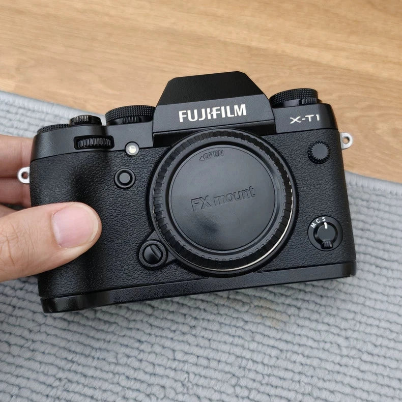 Fujifilm X-T1 16.3MP APS-C X-Trans II CMOS Sensor Mirrorless Digital Camera Body