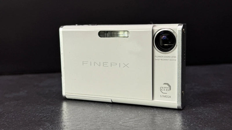 Fujifilm FinePix Z2 5.1MP Digital Camera - White