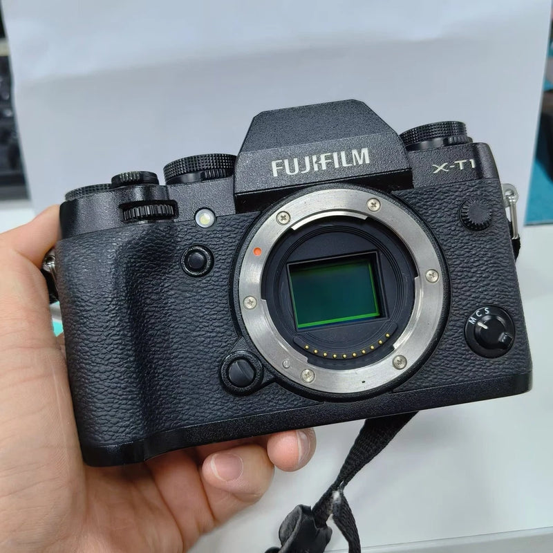 Fujifilm Fuji X-T1 XT1 Mirrorless Digital Camera (Body Only) English -95%new