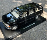 1/18 2001 CHEVROLET SUBURBAN CAR MODEL