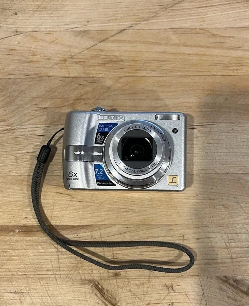 Panasonic LUMIX DMC-LZ7 7.2MP Digital Camera - Tested