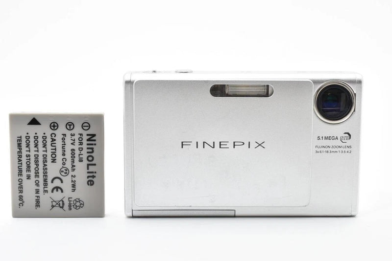 Fujifilm FinePix Z3 Digital Camera Silver Excellent Condition Tested