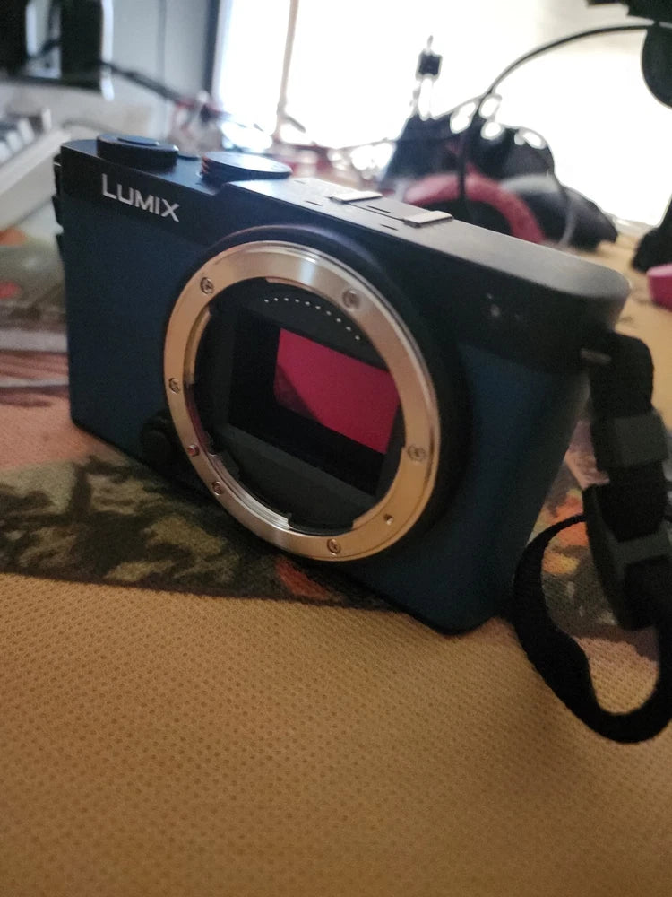 Panasonic Lumix S9 Camera Body Kit with 20-60mm f/3.5-5.6 Lens - Blue