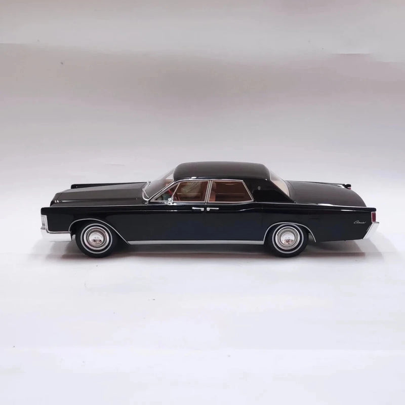 BoS models 1/18 LINCOLN CONTINENTAL SEDAN 1968 Best Of Show model black