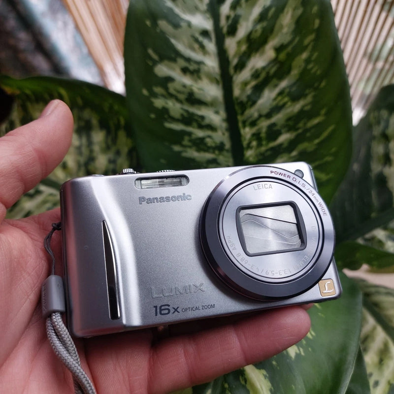 Panasonic Lumix DMC-ZS8 (TZ18) Compact Digital Camera Leica Lens 16x Zoom 14.1MP