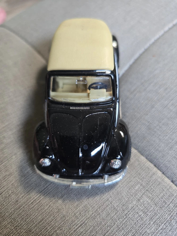 MC Toys 1/36 Scale Volkswagen Beetle 1303 Cabriolet Diecast Model Black Car